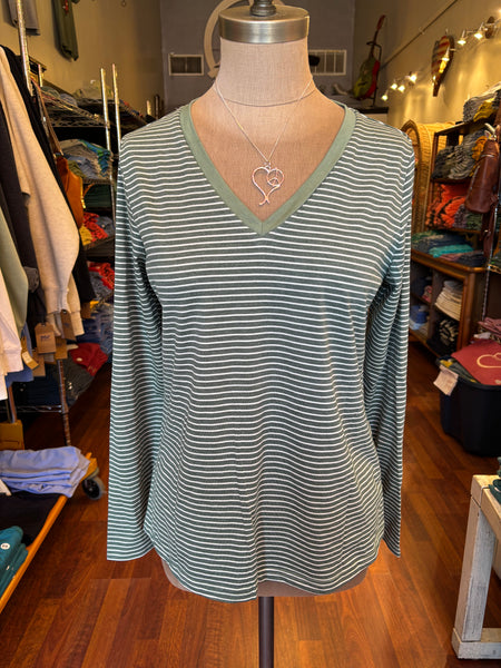 Women’s Long Sleeve V-Neck